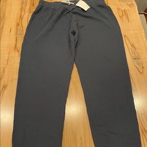 Frankie’s on the park perfect white tee sweatpants Freddie joggers